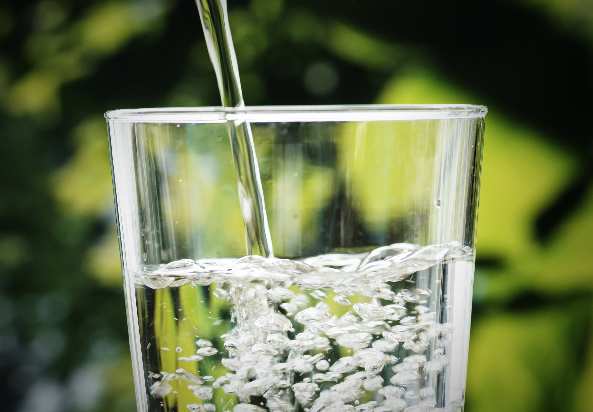 Sodium Carbonate for Water Treatment: Role, Benefits & Usage Guide