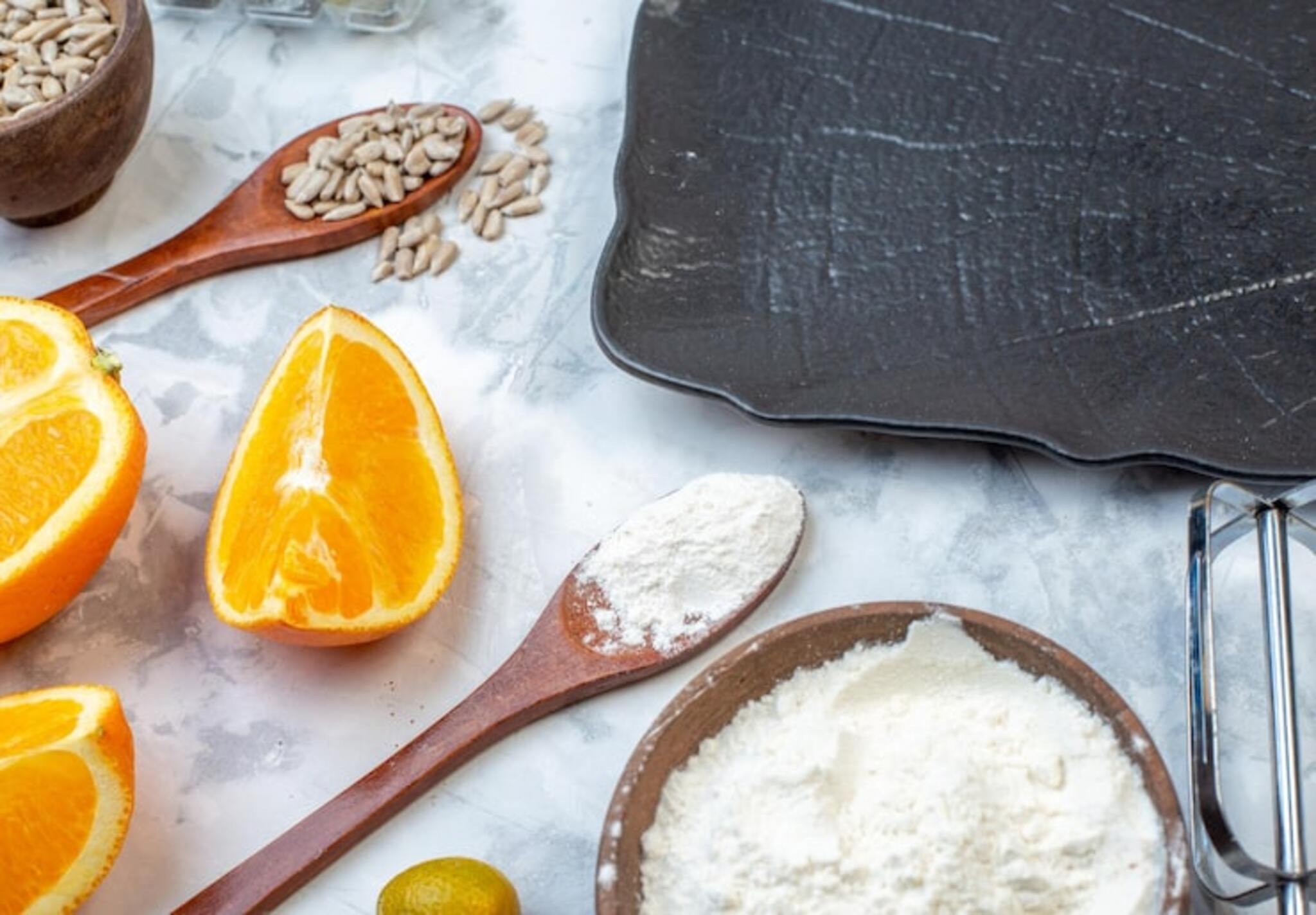 What Makes Anhydrous Citric Acid Powder Suitable for Dry Food Manufacturing?